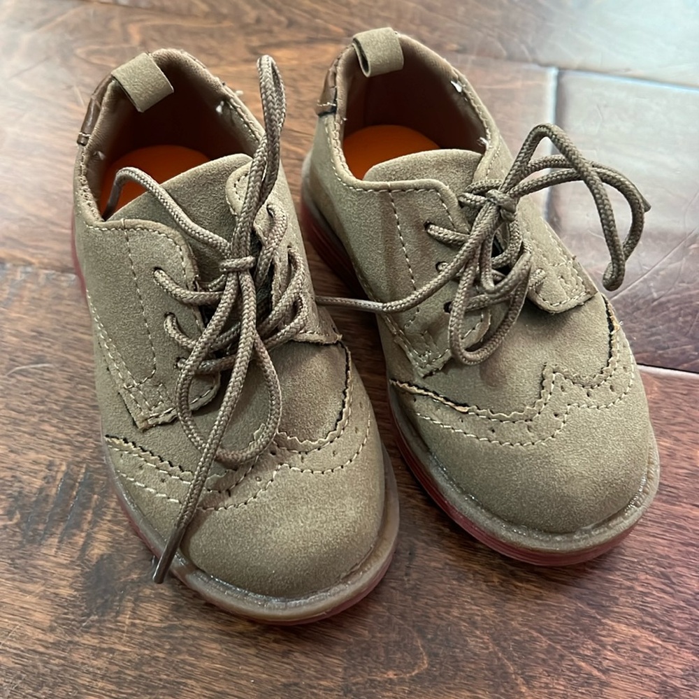 Oshkosh Bgosh Oxford Shoes